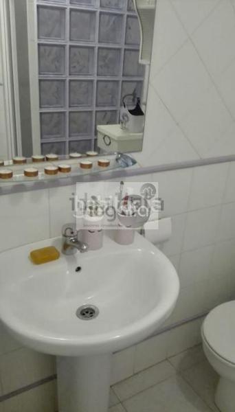 Foto 5ab28c76-9da8-4c1f-8f3e-0fae07f6a3c3. Alquiler piso en Cruz Roja Sevilla