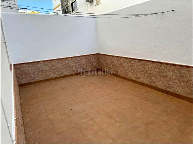 Foto dcf9085c-b51d-4d88-9a2f-cf67852146b3. Rent ground floor in El Plantinar - Avda. La Paz - El Juncal Sevilla
