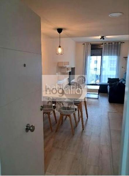 Foto 52b59f8e-1ec5-4112-a6b7-5eee74bb937e. Rent flat with parking pool in colores - entreparques Sevilla