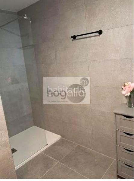 Foto 50d89f27-f17c-462e-9c61-b2d07eafeb95. Alquiler piso en colores - entreparques Sevilla