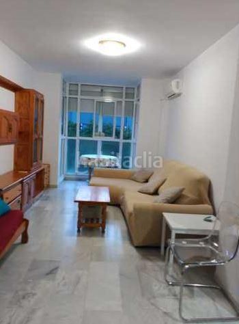 Foto aa6a7110-576b-4031-8064-bec7027a5385. Lloguer pis amb piscina a Palmete Sevilla
