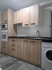 Location Appartement  Calle compositor ramón medina. Estudiantes