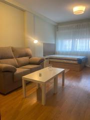 Miete Studiowohnung  Calle cruz conde. Magnifico estudio con terraza