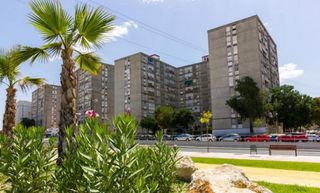 Pis a Calle Nueva Vía en Barriada las Torres 2