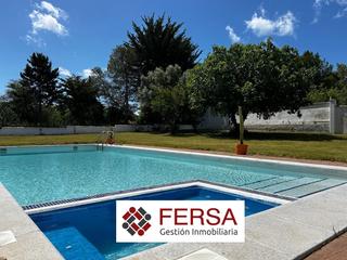 Lloguer Xalet a Carretera de Sanlúcar - Sudamérica. Gran chalet con piscina para alquiler anual