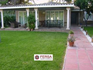 Lloguer Casa aparellada a Vistahermosa. Pareado en alquiler de temporada en vistahermosa