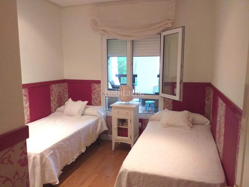 Foto d57afdf0-8dd2-4e0a-8f0a-cf1c91cb2895. Rent flat with heating parking pool in El Ancla Puerto de Santa María (El)