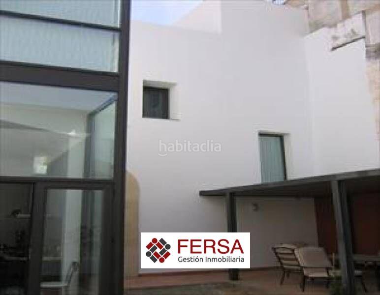 Foto f0040891-fbc3-496d-9e63-3c8e2c529839. Casa  de 2 mano en venta en Centro Puerto de Santa María (El)