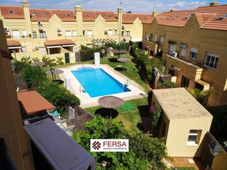 Rent Towny house in Las Redes. Estupendo pareado en alquiler de larga duracion sin muebles en l