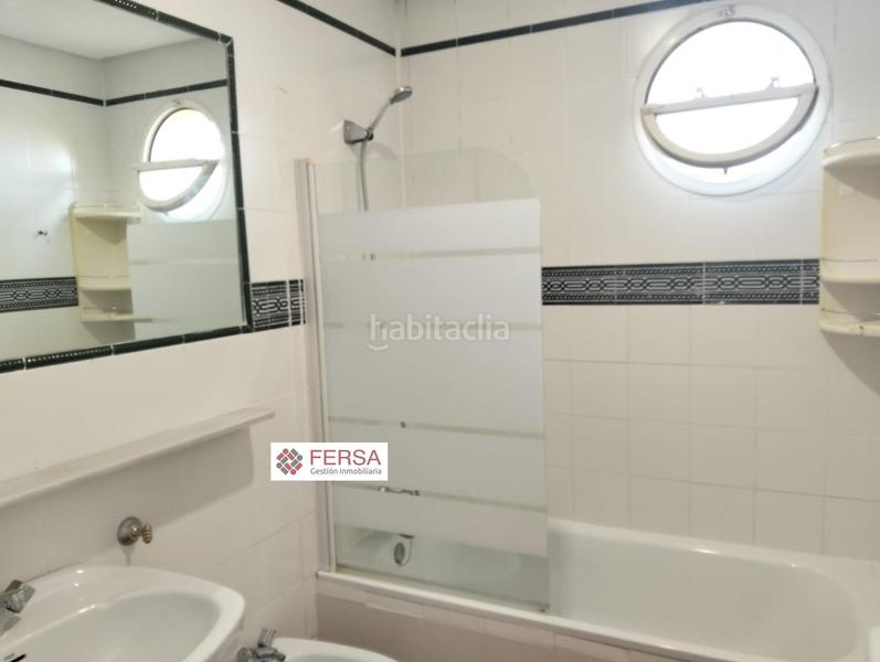 Foto 17d7cef4-8fdd-4386-8b70-f61da4495f6a. Doppelhaus mit heizung parking in El Águila Puerto de Santa María (El)