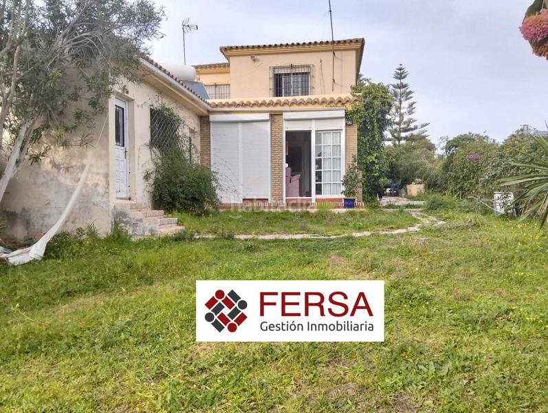 Foto 26be3238-865f-44a2-bf62-b80d9b23563e. Doppelhaus mit heizung parking in El Águila Puerto de Santa María (El)