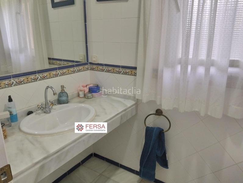 Foto 2a44f334-f5f1-42c9-b929-3e78b01e20ea. Doppelhaus mit heizung parking in El Águila Puerto de Santa María (El)