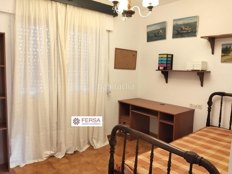 Foto 2c29363c-5934-4f99-a09c-661bd908dd4f. Doppelhaus mit heizung parking in El Águila Puerto de Santa María (El)