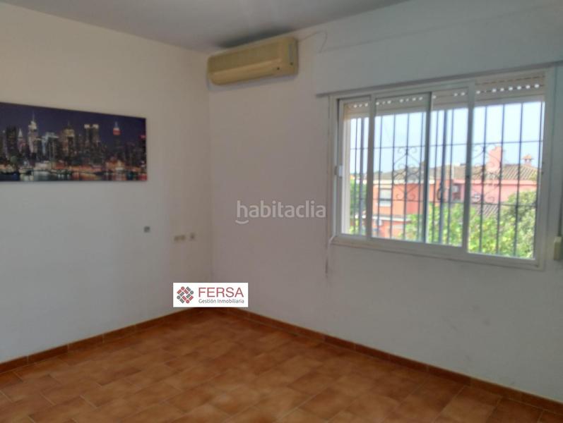 Foto 884377fe-bf6e-4515-b762-d1e75a9da18f. Doppelhaus mit heizung parking in El Águila Puerto de Santa María (El)