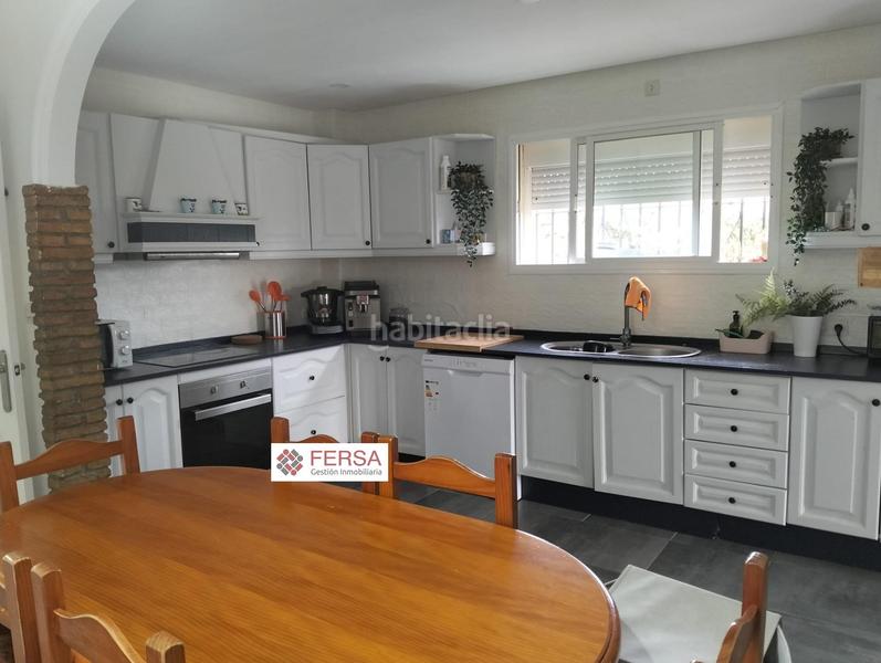 Foto ac6c422b-f8b1-4b9f-b2fb-59eb2f9a6ba3. Doppelhaus mit heizung parking in El Águila Puerto de Santa María (El)