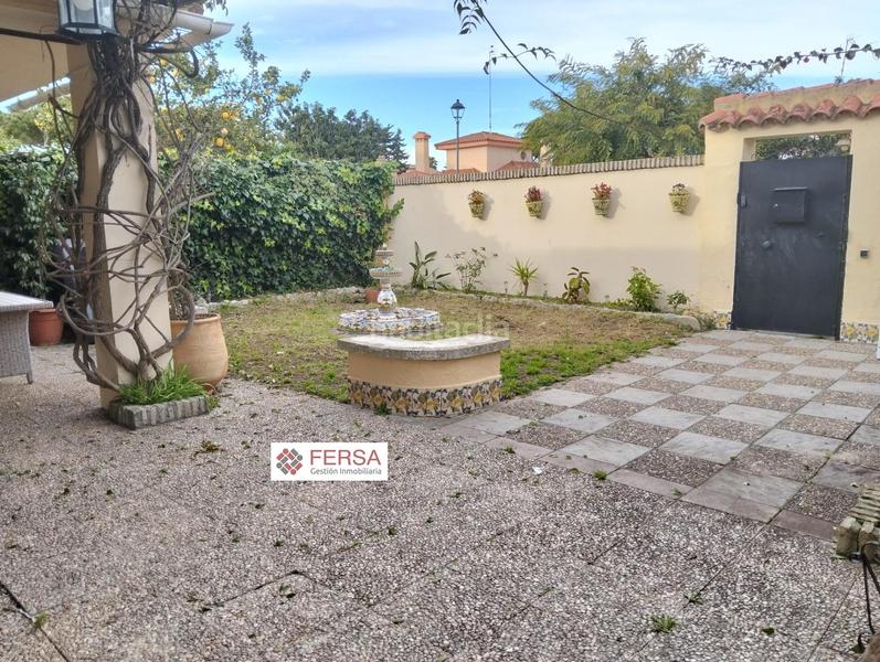 Foto ff326bd5-ec24-4cca-a72b-d3351841e4c3. Doppelhaus mit heizung parking in El Águila Puerto de Santa María (El)