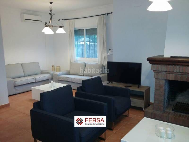 Foto 2f946b57-6100-438a-a3ea-ca98c58db784. Rent chalet with parking pool in Vistahermosa Puerto de Santa María (El)