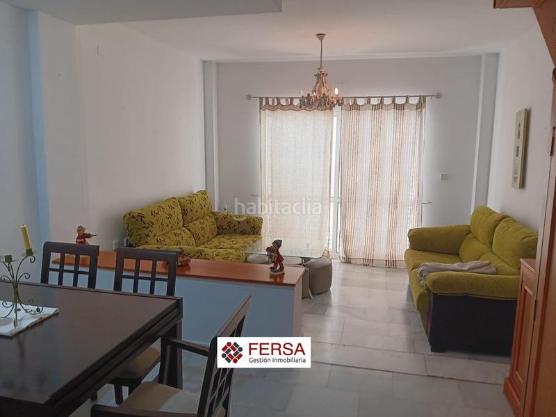 Foto d89f15a5-49c5-44ef-9830-4231fe231619. Location duplex avec parking dans Cuatro Pinos - El Carmen Puerto de Santa María (El)