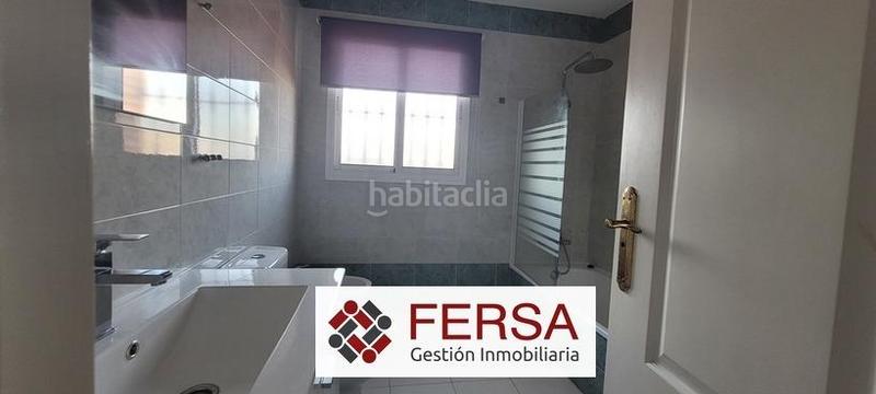 Foto 60fd2947-92fc-4ce2-8ad6-991272cd59d3. Location attique avec parking dans El Juncal - Vallealto Puerto de Santa María (El)