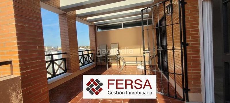 Foto 86b9ae2c-8691-4f1e-9bc3-e9418e5986e7. Location attique avec parking dans El Juncal - Vallealto Puerto de Santa María (El)