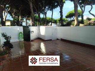 Miete Haus in El Manantial. Adosado en alquiler temporal, máximo dos años,  sin muebles en e