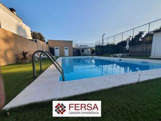 Affitto Chalet in Los Gallos. Chalet sin muebles zona los gallos alquiler anual