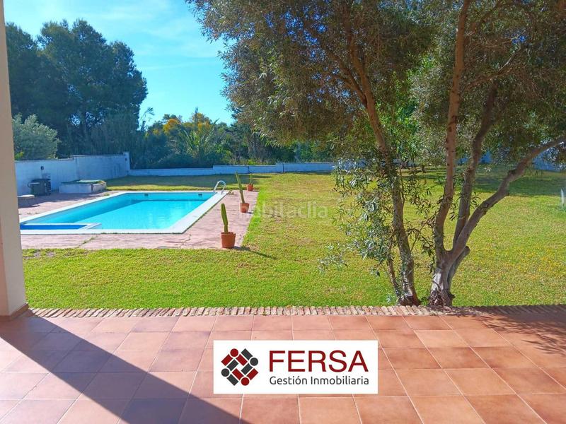Foto 0478b310-6342-4fc3-9c5f-47a94b5a884b. Xalet amb calefacció aparcament piscina a Carretera de Sanlúcar - Sudamérica Puerto de Santa María (El)