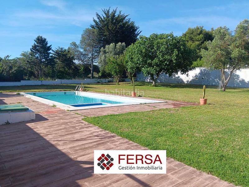 Foto 7f362936-5f9f-4bf1-8987-e6000a50d508. Xalet amb calefacció aparcament piscina a Carretera de Sanlúcar - Sudamérica Puerto de Santa María (El)