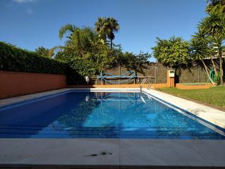 Lloguer Xalet a El Águila. Chalet pareado con piscina propia en urb. el aguila