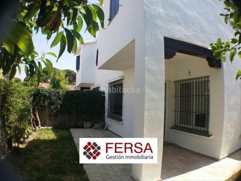 Foto 28c24de5-8dab-4b12-8d40-c6f41ac3186d. Casa adosada fersa inmobiliaria vende en exclusiva unifamiliar en urbanizacion en El Manantial en Puerto de Santa María (El)