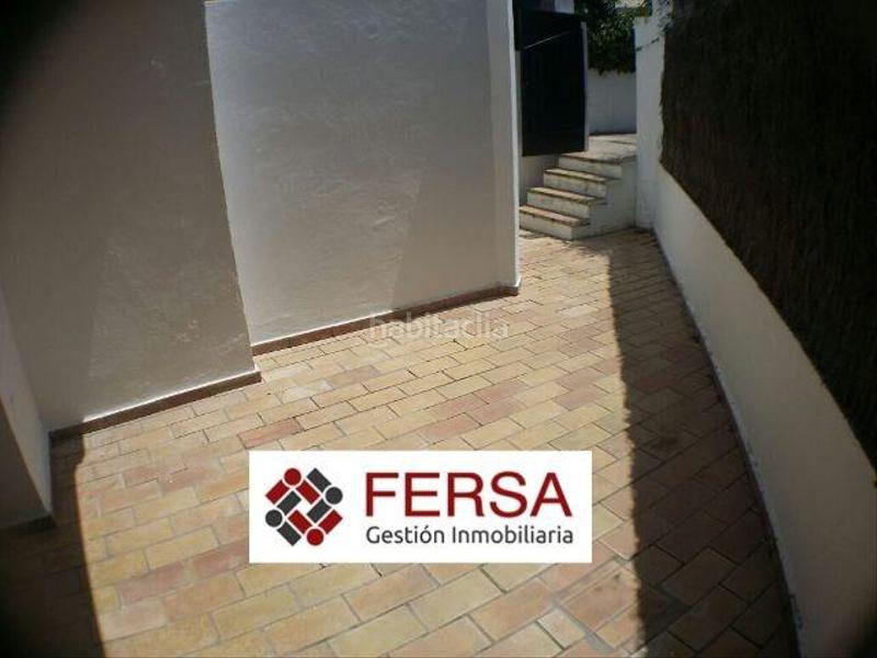 Foto 497ac2ac-e6dd-4d0c-b1fa-aa1d36d27089. Casa adosada fersa inmobiliaria vende en exclusiva unifamiliar en urbanizacion en El Manantial en Puerto de Santa María (El)