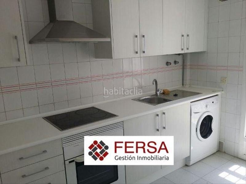 Foto d94efe3e-c8c8-4346-b890-5fa667641afc. Casa adosada fersa inmobiliaria vende en exclusiva unifamiliar en urbanizacion en El Manantial en Puerto de Santa María (El)