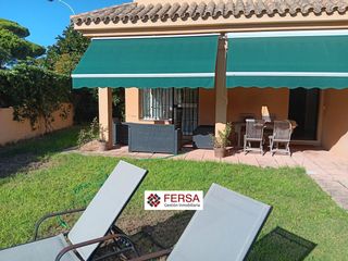 Affitto Casa bifamiliare in El Ancla. Precioso chalet pareado en la zona el ancla larga duracion a par