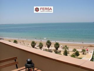 Rent Triplex in El Manantial. Vivienda en alquiler  en primera linea de playa con vistas al ma
