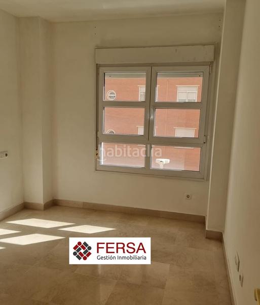 Foto 1a0b746d-ca3f-4b59-b165-fcbabd3e365c. Appartamento con parcheggio in astilleros - la paz - loreto - el corte inglés Cádiz