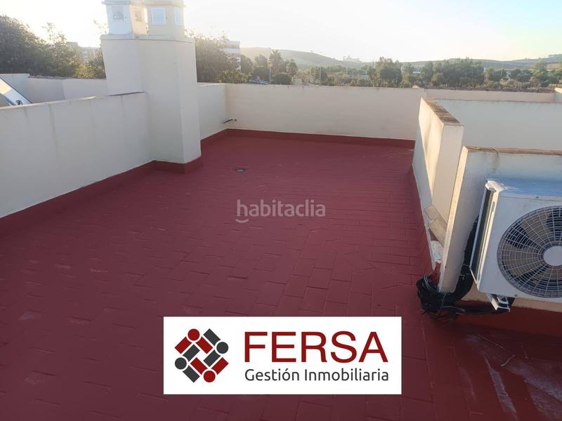 Foto 1cecbad3-1b7b-459f-a23f-9b8bd9783250. Alquiler casa adosada adosado en alquiler junto al lago de torrox en Jerez de la Frontera
