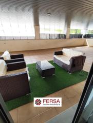 Location Appartement à Centro. Piso con garaje y gran terraza en el centro