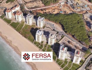 Affitto Appartamento in Vistahermosa. Alquiler anual frente al mar