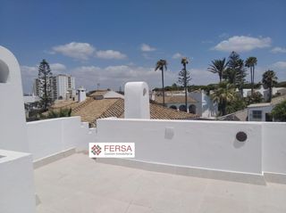 Location Maison jumelée à Vistahermosa. Alquiler de pareado en vistahermosa temporada escolar disponible