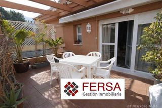 Rent Duplex in El Ancla. Espctacular ático dúplex en las redes disponible a partir del 1