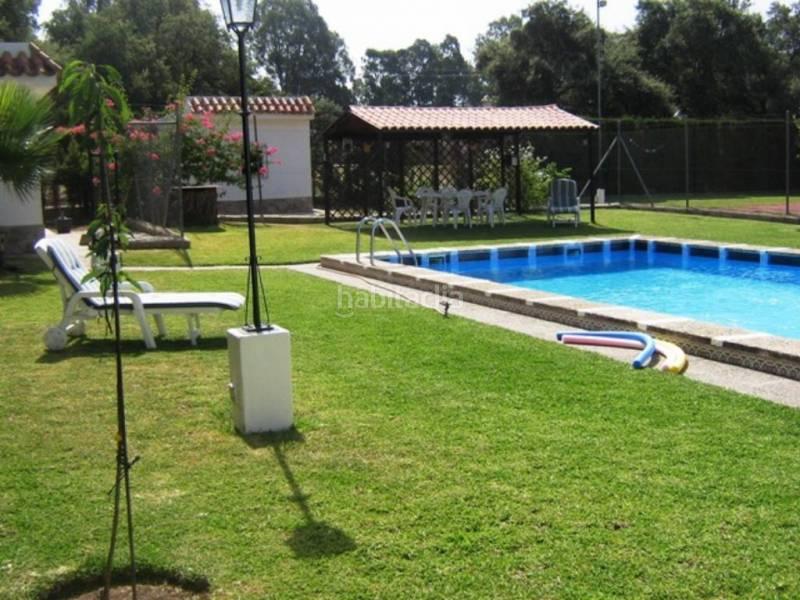 Foto 6827927d-3eb1-4d0e-bf48-5ea2f75f8828. Chalet avec parking piscine dans Parque Atlántico - Ronda este Jerez de la Frontera