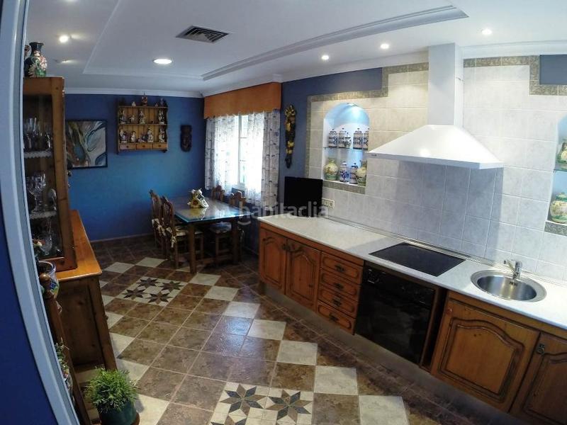 Foto 610beab4-f350-4101-bb4f-8c9a76dd5d1f. Xalet amb calefacció aparcament piscina a Valdelagrana Puerto de Santa María (El)