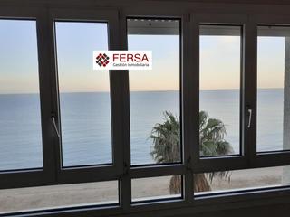 Location Appartement à Fuentebravía. Piso frontal al mar en fuentebravia en alquiler anual a partir d