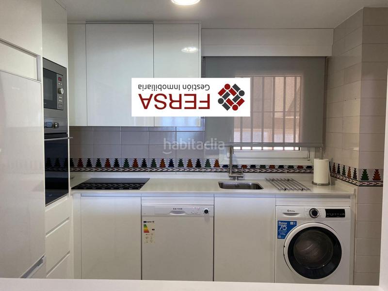 Foto 8d15b7fc-f095-40da-a851-836231b3230b. Affitto appartamento con parcheggio in Fuentebravía Puerto de Santa María (El)