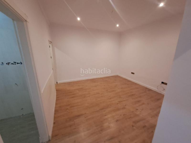 Foto b9b99ee2-009f-4b83-b320-6066611bc131. Piso amplio piso en casco antiguo en Centro Histórico Cádiz