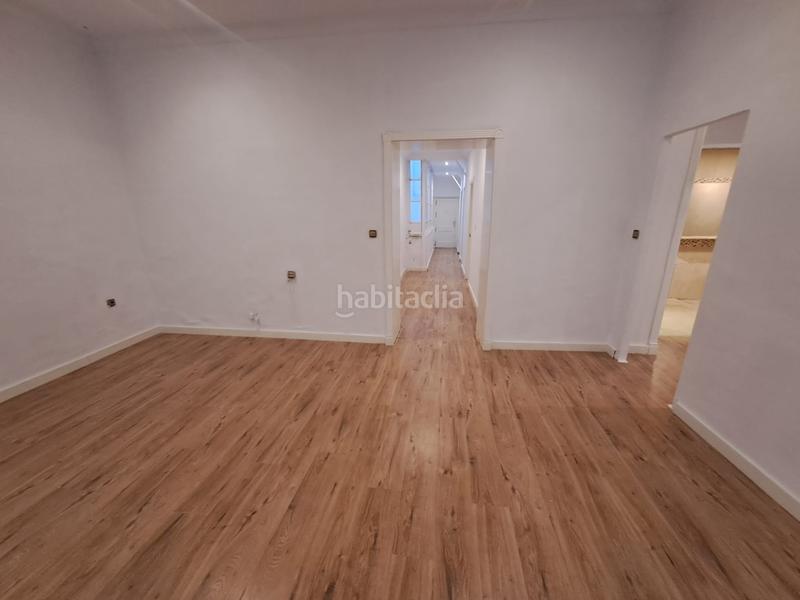 Foto d7794792-bfeb-4ffe-ac52-0f189b1bb3ec. Piso amplio piso en casco antiguo en Centro Histórico Cádiz