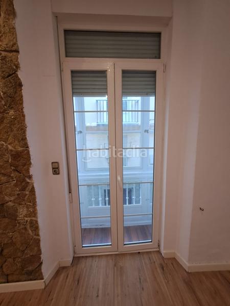 Foto daa5df62-d796-4a7b-964a-c88392139de2. Piso amplio piso en casco antiguo en Centro Histórico Cádiz