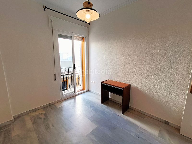 Foto e87e8e8d-831f-45a0-a5ef-d1f06191b980. Rent semi detached house with heating parking in Núcleo urbano Chiclana de la Frontera