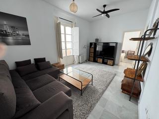Appartement à Calle ahumada 5. Piso junto a la alameda y a la plaza mina con ascensor
