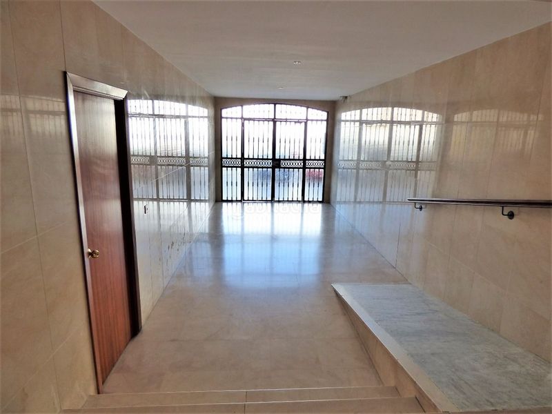 Foto b4f9f6b8-1a15-4d1d-a7c0-6c26ad637642. Miete etagenwohnung in Camposoto - Gallineras San Fernando